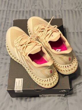 Adidas Women’s Pink Beige 4DFWD 2 W Running Shoes size 8.5